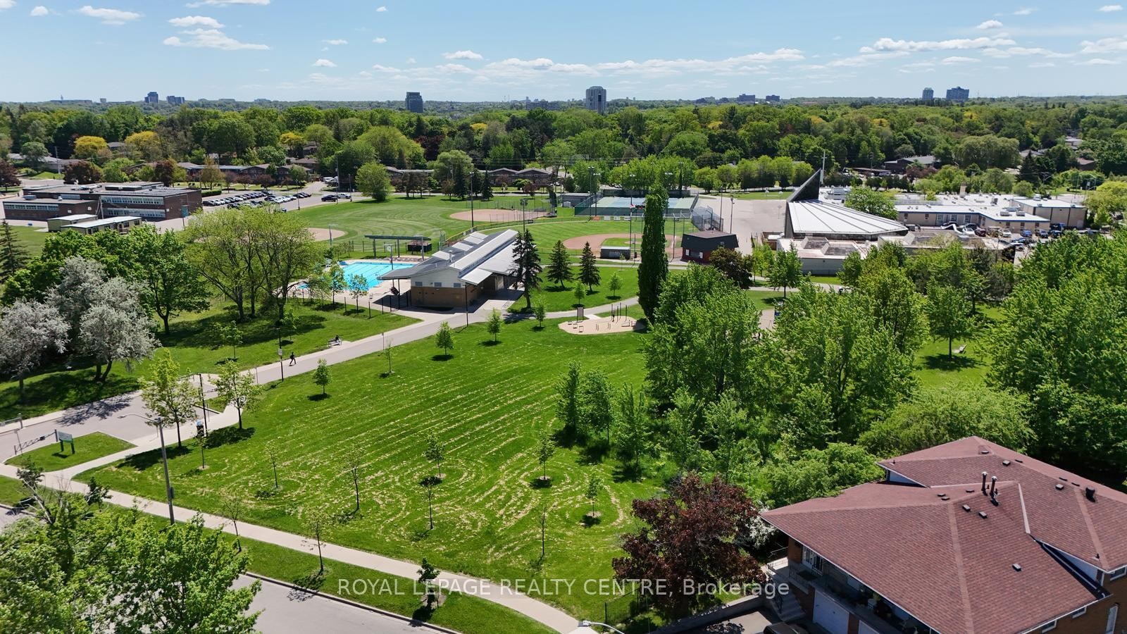 









1278


Shamir

Crescent,
Mississauga,




ON
L5C 1L1

