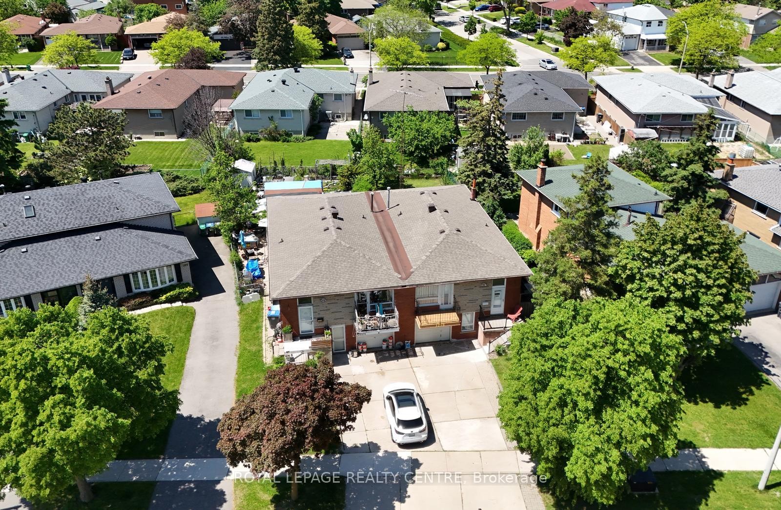 









1278


Shamir

Crescent,
Mississauga,




ON
L5C 1L1

