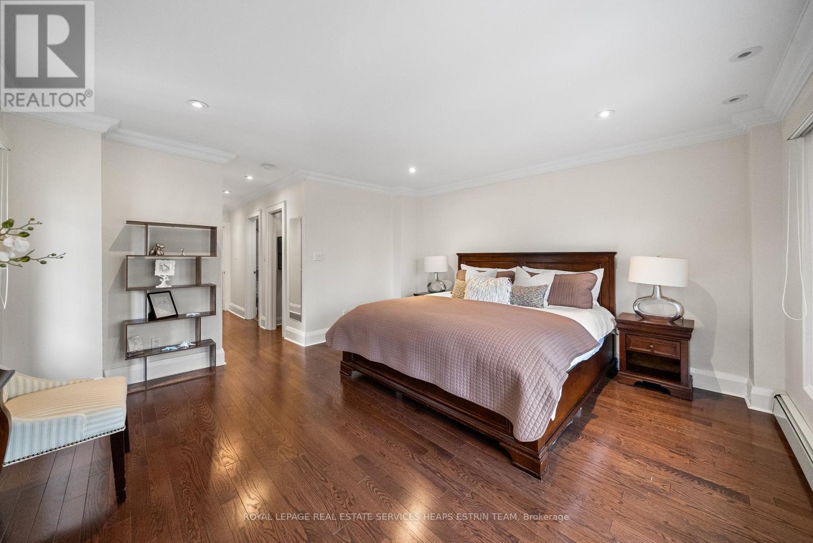 












304 HEATH STREET E

,
Toronto,




Ontario
M4T1T4


