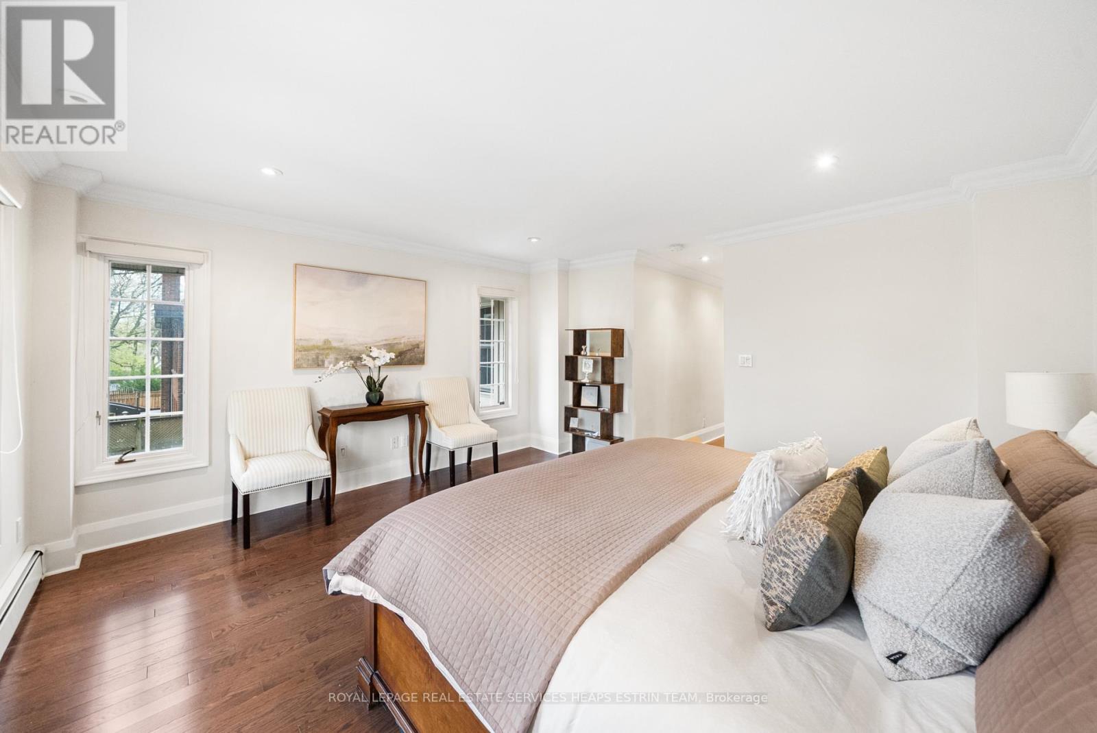 












304 HEATH STREET E

,
Toronto,




Ontario
M4T1T4


