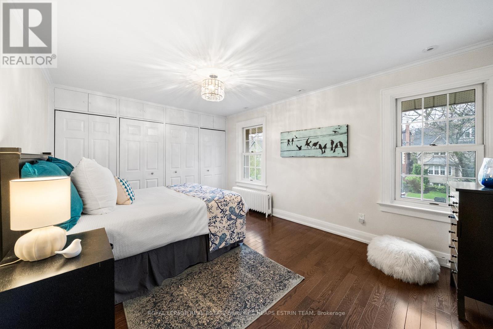 












304 HEATH STREET E

,
Toronto,




Ontario
M4T1T4

