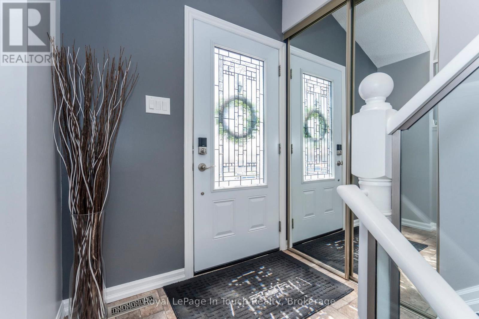 












362 GALLOWAY BOULEVARD

,
Midland,




Ontario
L4R5B2

