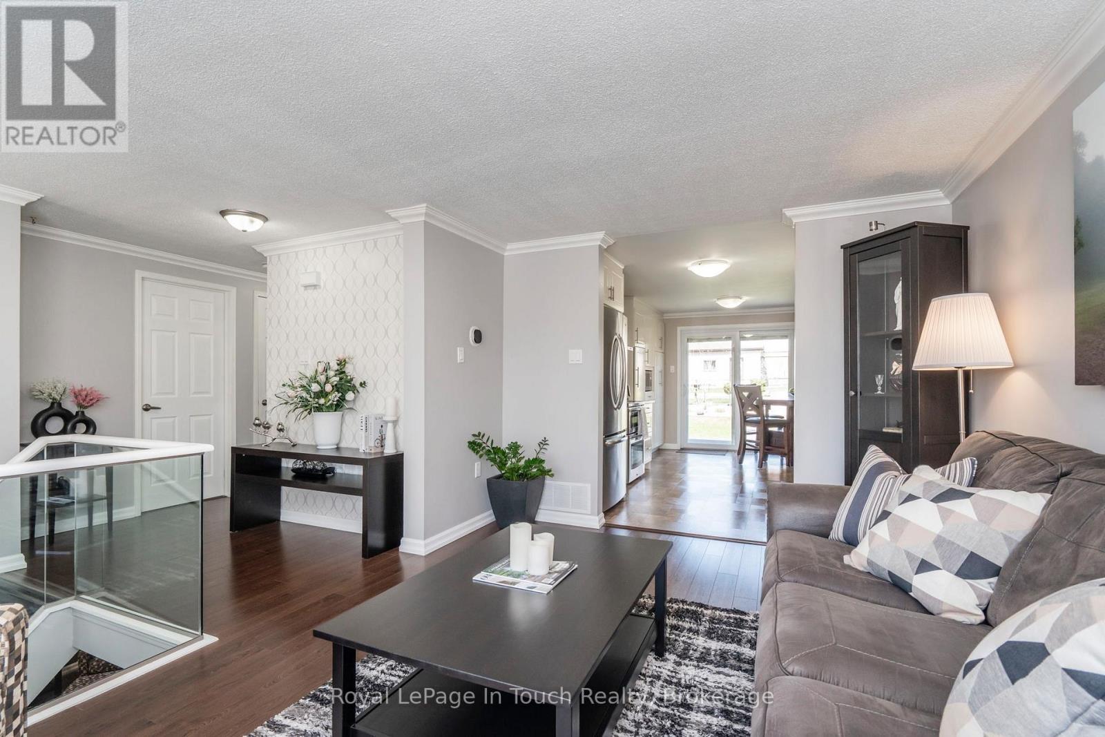 












362 GALLOWAY BOULEVARD

,
Midland,




Ontario
L4R5B2

