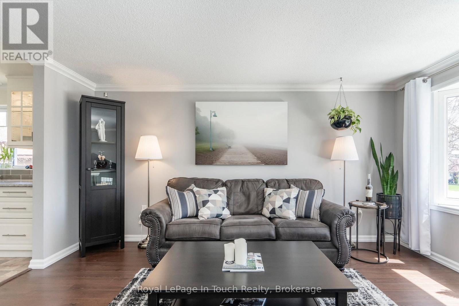 












362 GALLOWAY BOULEVARD

,
Midland,




Ontario
L4R5B2

