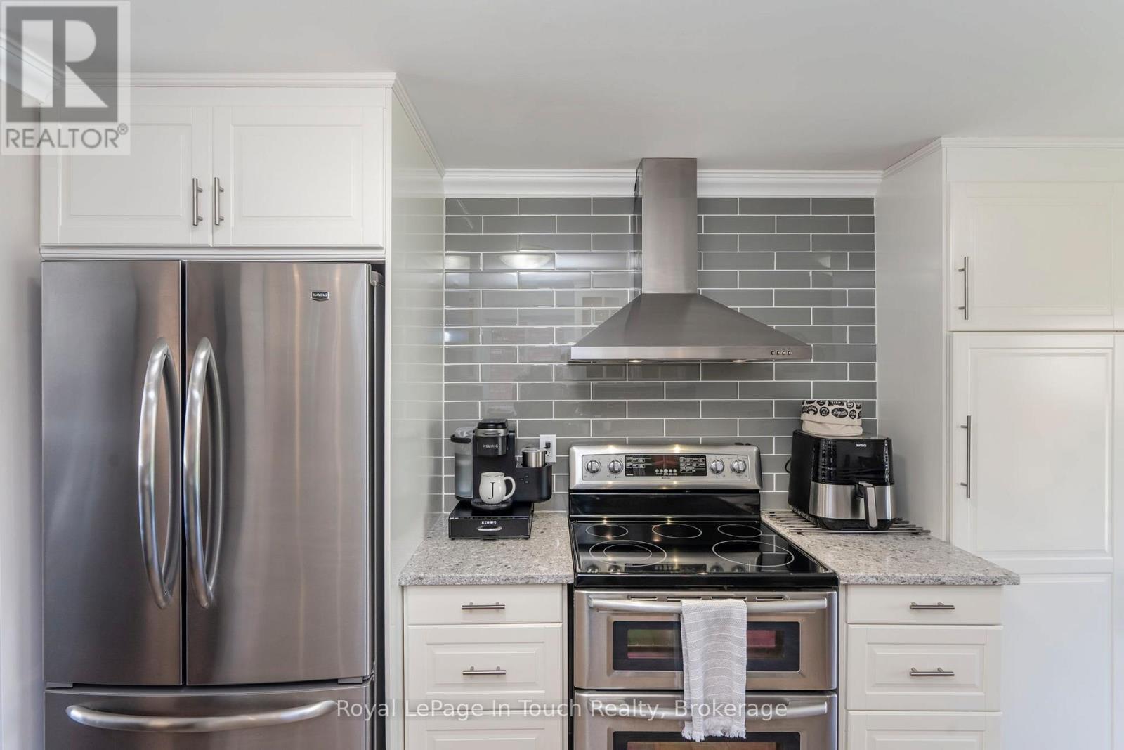 












362 GALLOWAY BOULEVARD

,
Midland,




Ontario
L4R5B2

