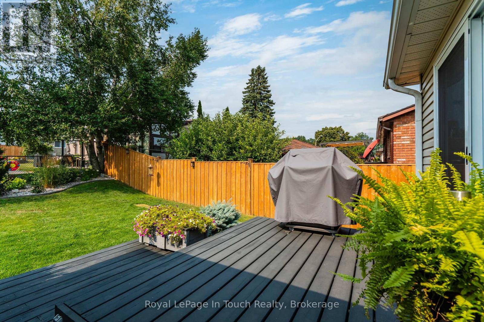 












362 GALLOWAY BOULEVARD

,
Midland,




Ontario
L4R5B2

