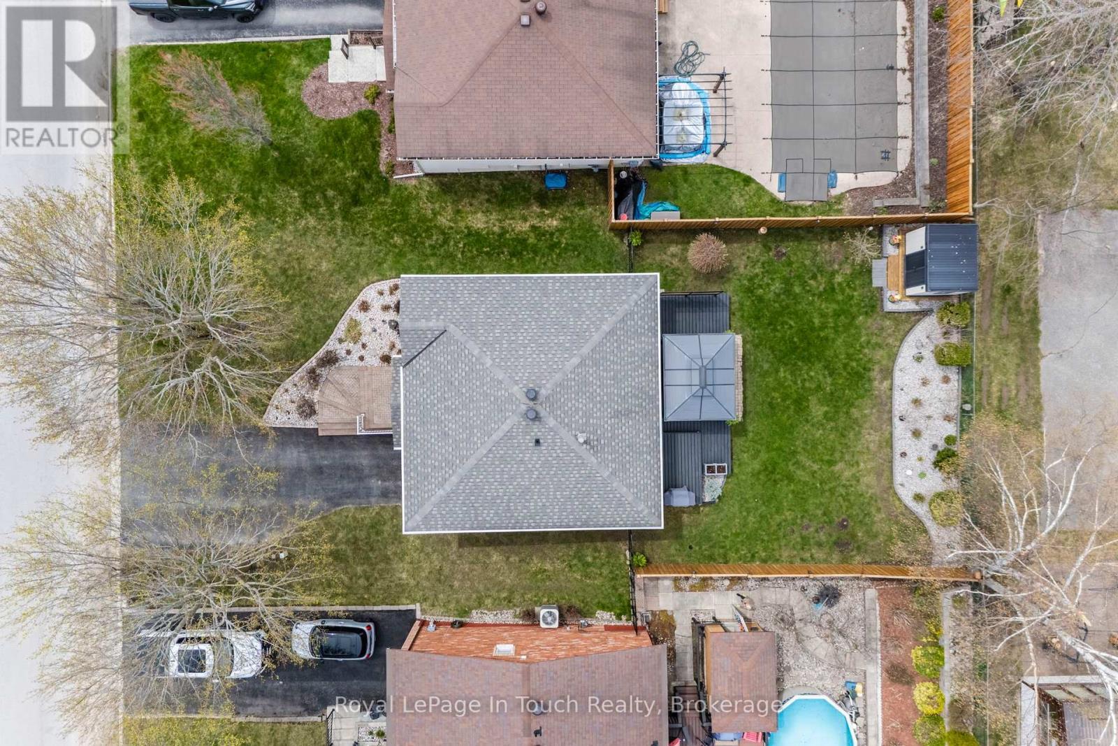 












362 GALLOWAY BOULEVARD

,
Midland,




Ontario
L4R5B2

