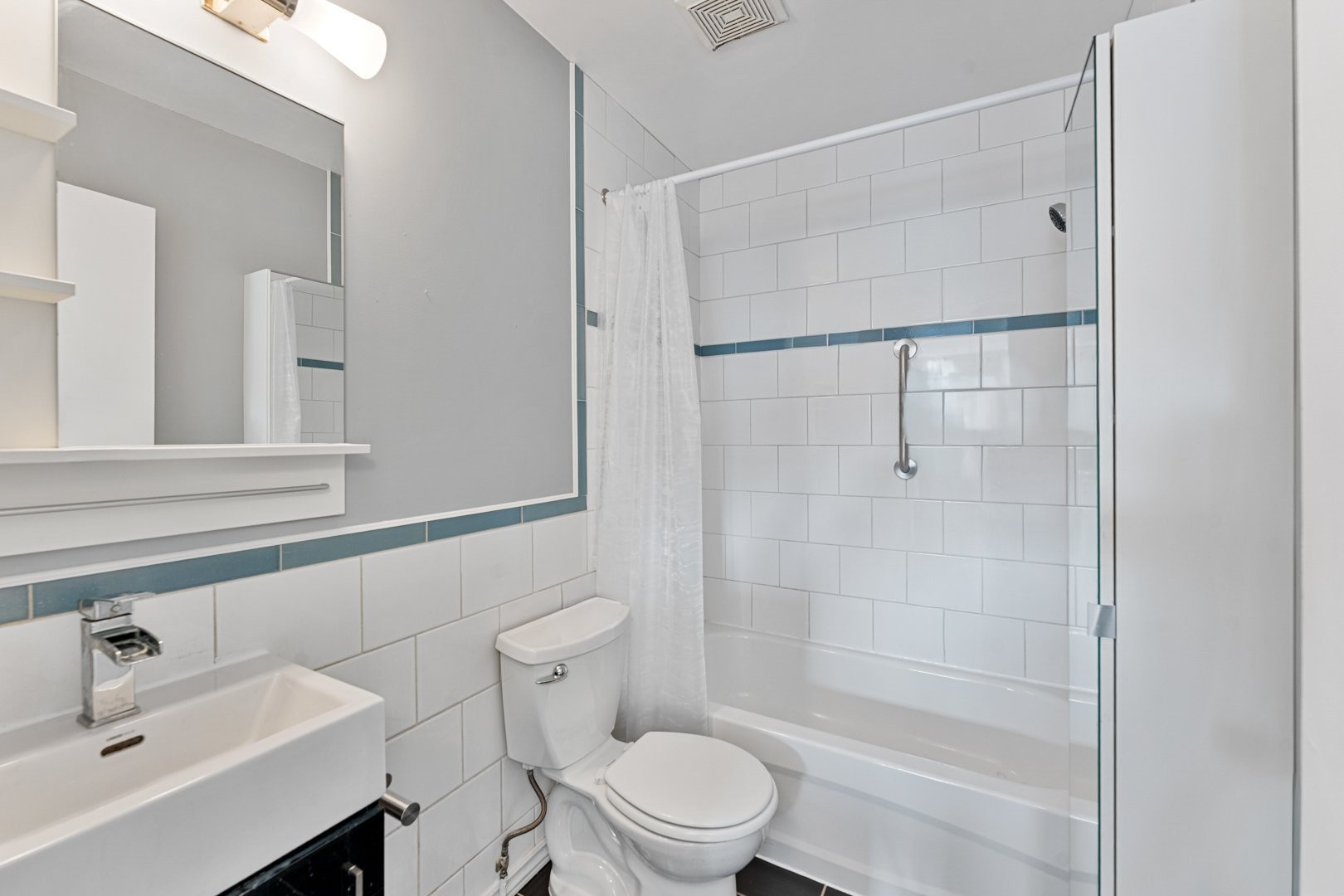 









4753


Rue Pontiac

, 4,
Montréal (Le Plateau-Mont-Royal),




QC
H2J2T4

