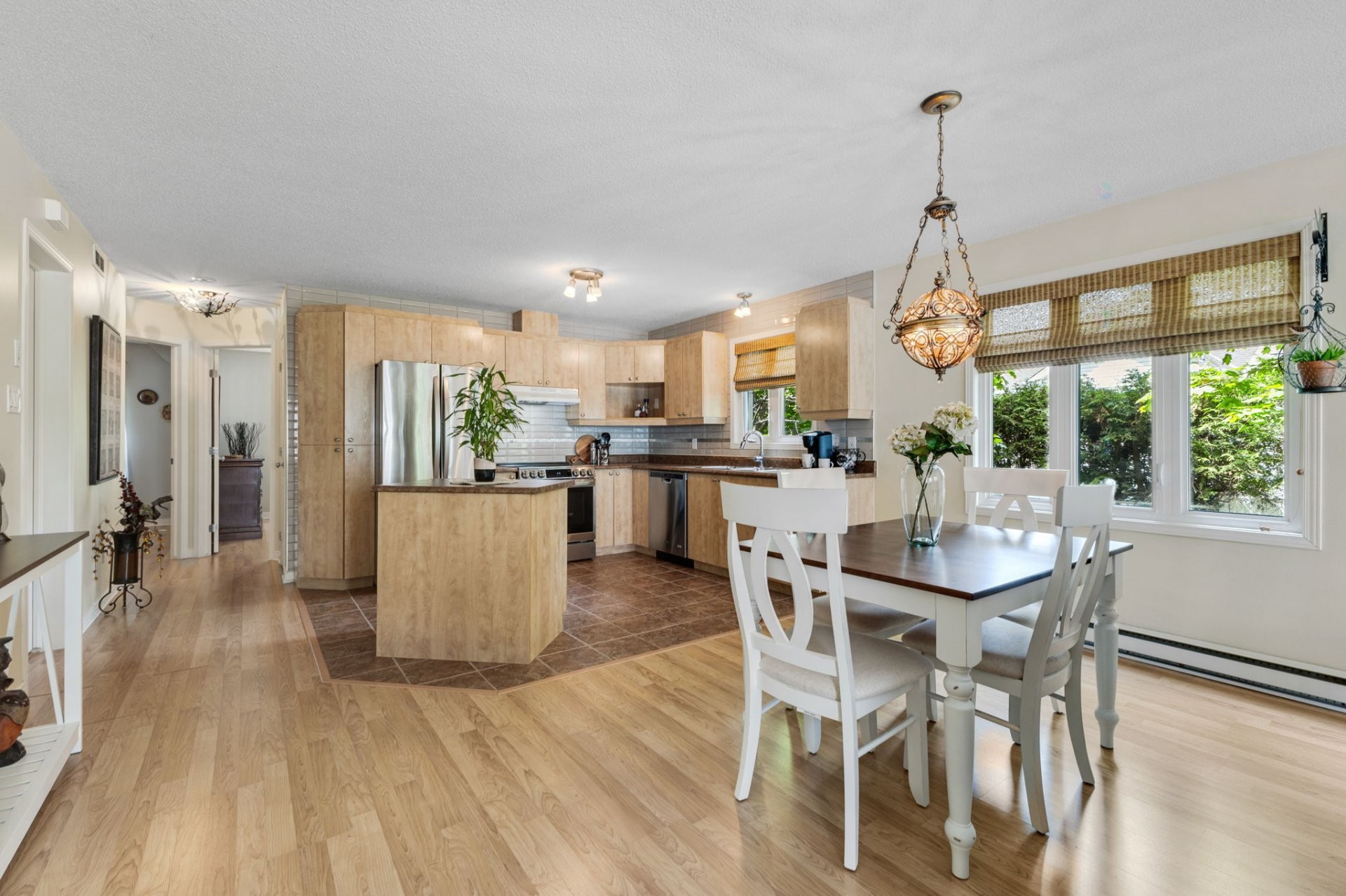 









857


Boul. de la Cité

, 2,
Gatineau (Gatineau),




QC
J8R0G2

