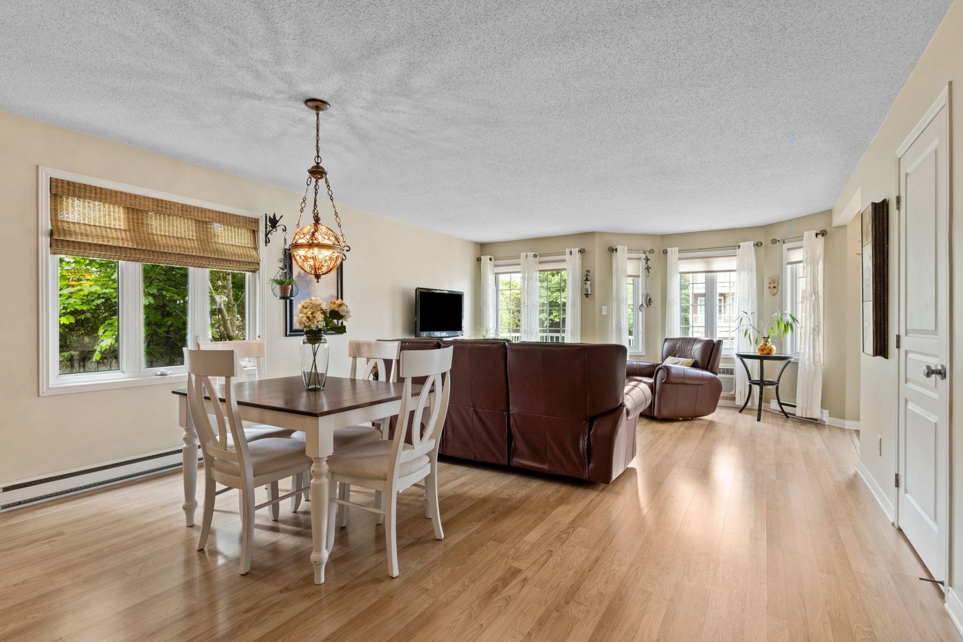









857


Boul. de la Cité

, 2,
Gatineau (Gatineau),




QC
J8R0G2

