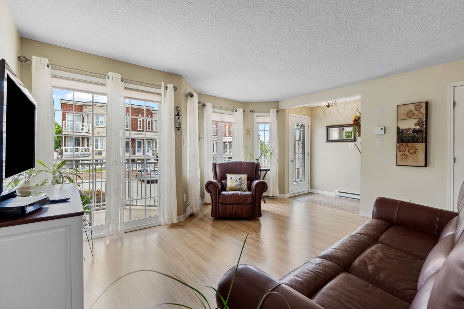 









857


Boul. de la Cité

, 2,
Gatineau (Gatineau),




QC
J8R0G2

