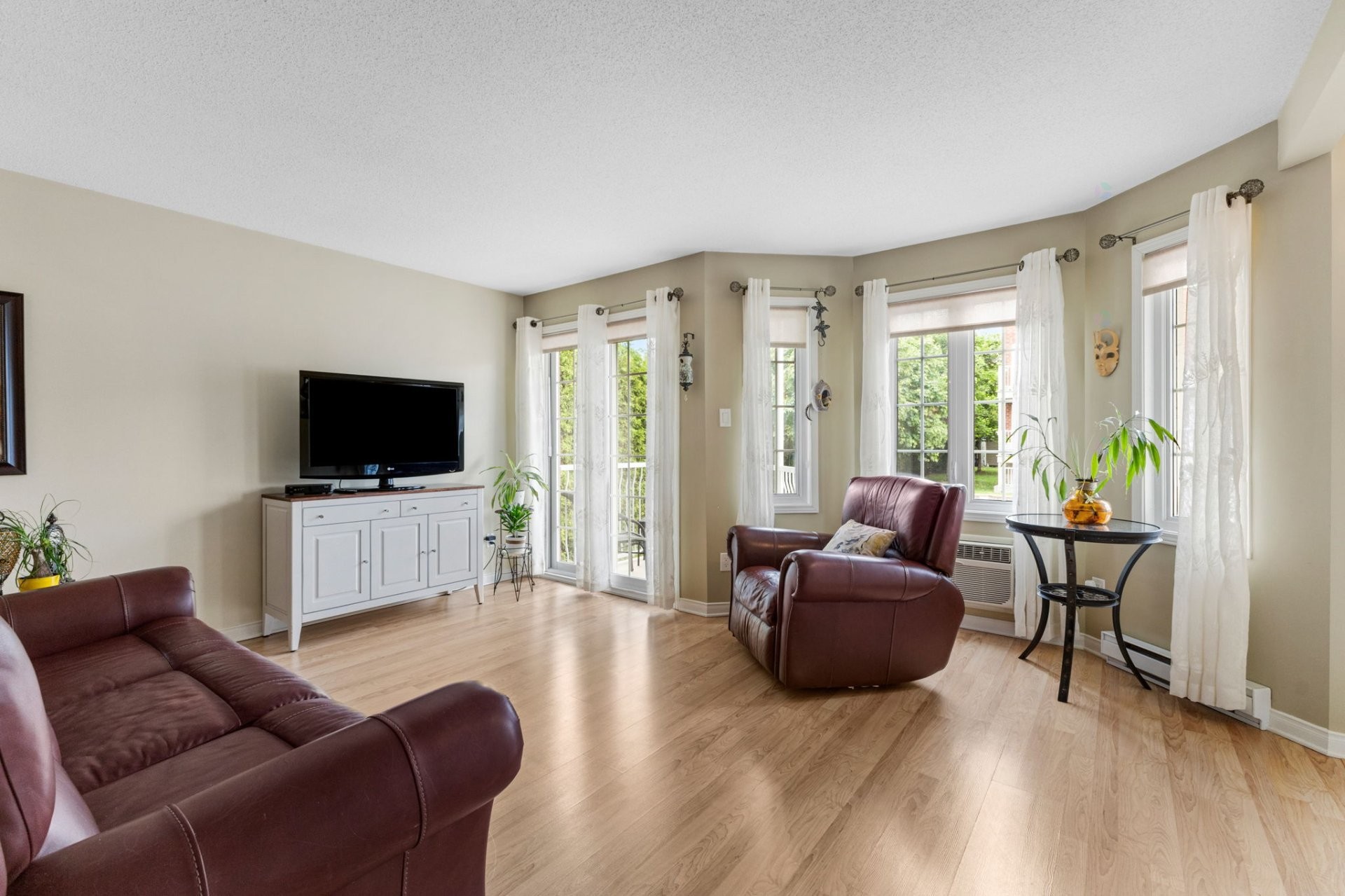 









857


Boul. de la Cité

, 2,
Gatineau (Gatineau),




QC
J8R0G2

