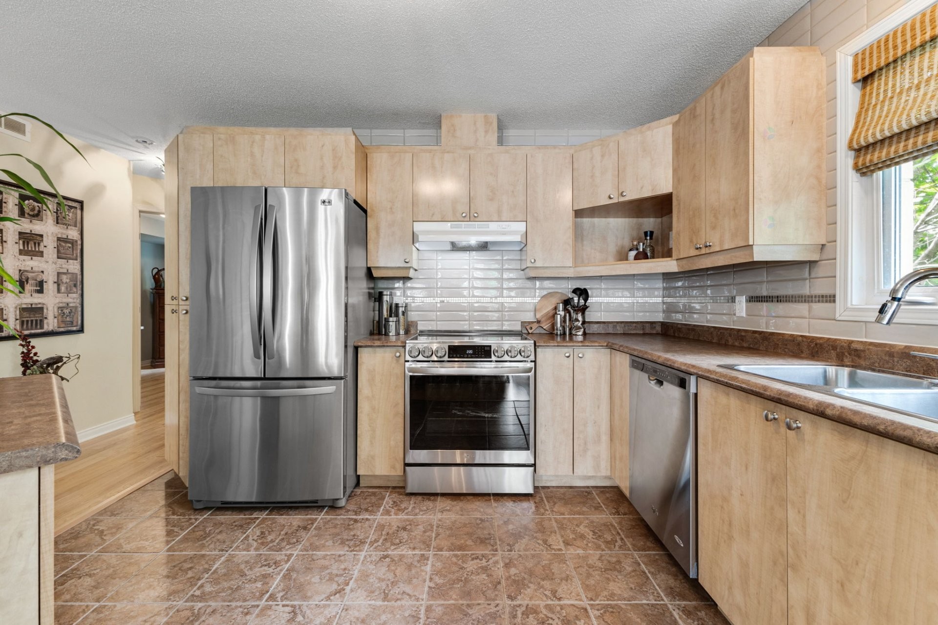 









857


Boul. de la Cité

, 2,
Gatineau (Gatineau),




QC
J8R0G2

