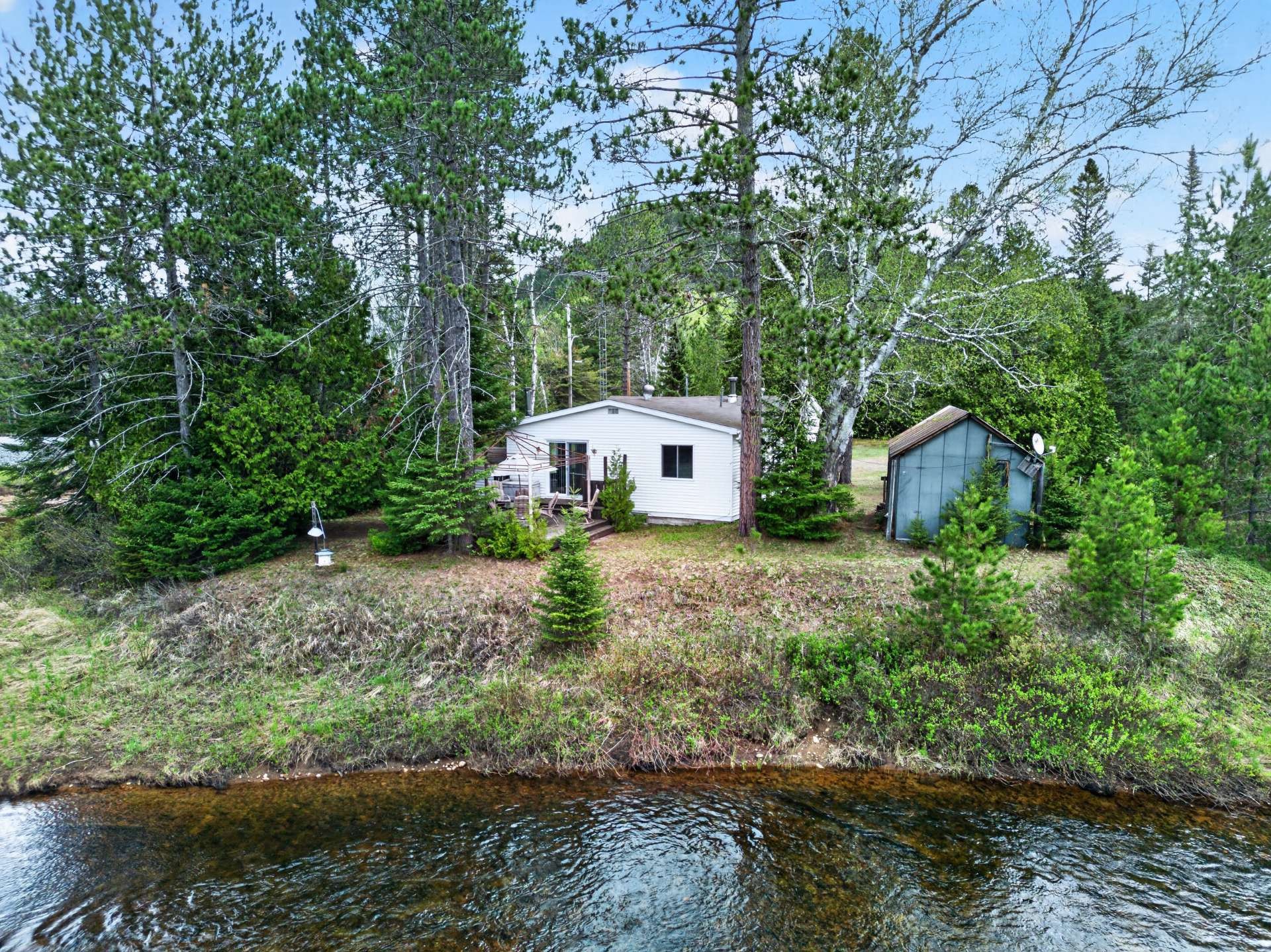 









2908


Ch. St-Come

,
Notre-Dame-de-la-Merci,




QC
J0T2A0

