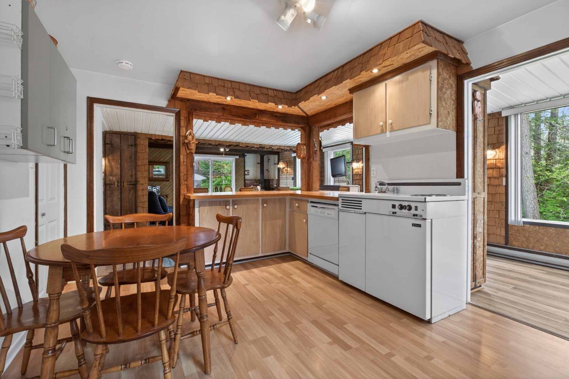 









2908


Ch. St-Come

,
Notre-Dame-de-la-Merci,




QC
J0T2A0

