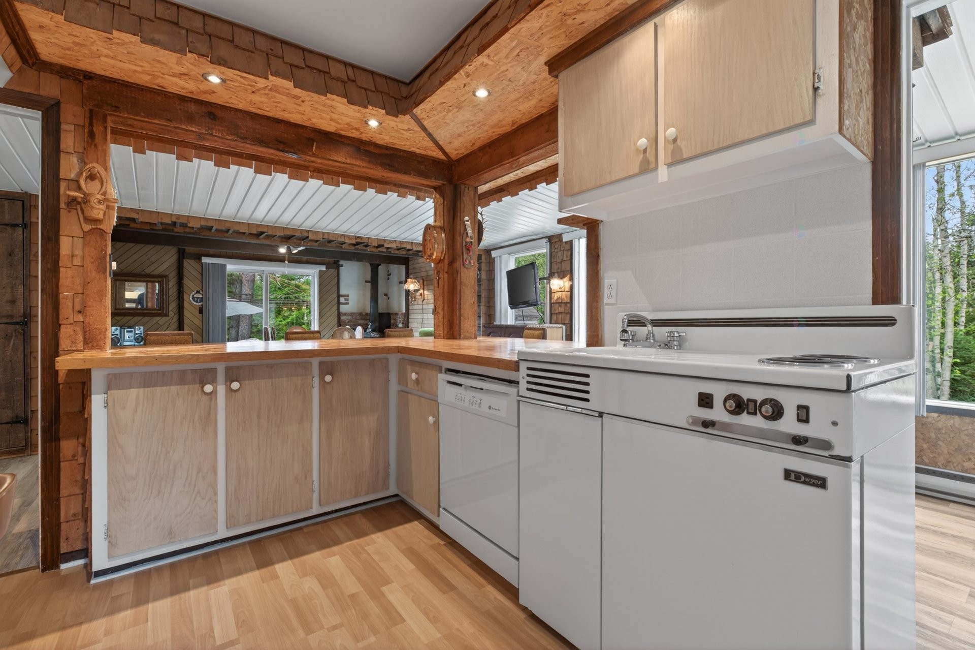 









2908


Ch. St-Come

,
Notre-Dame-de-la-Merci,




QC
J0T2A0

