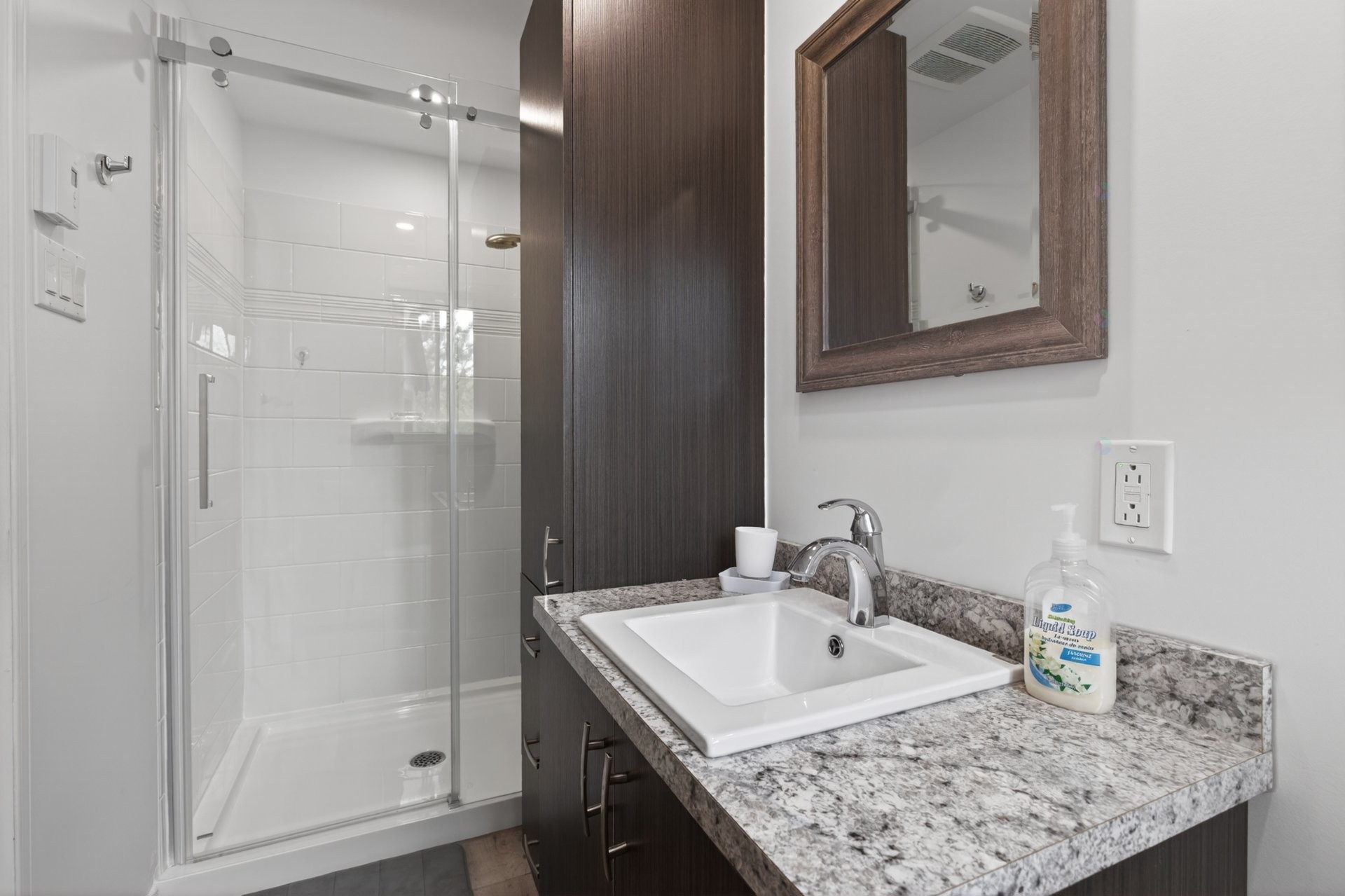 









2908


Ch. St-Come

,
Notre-Dame-de-la-Merci,




QC
J0T2A0

