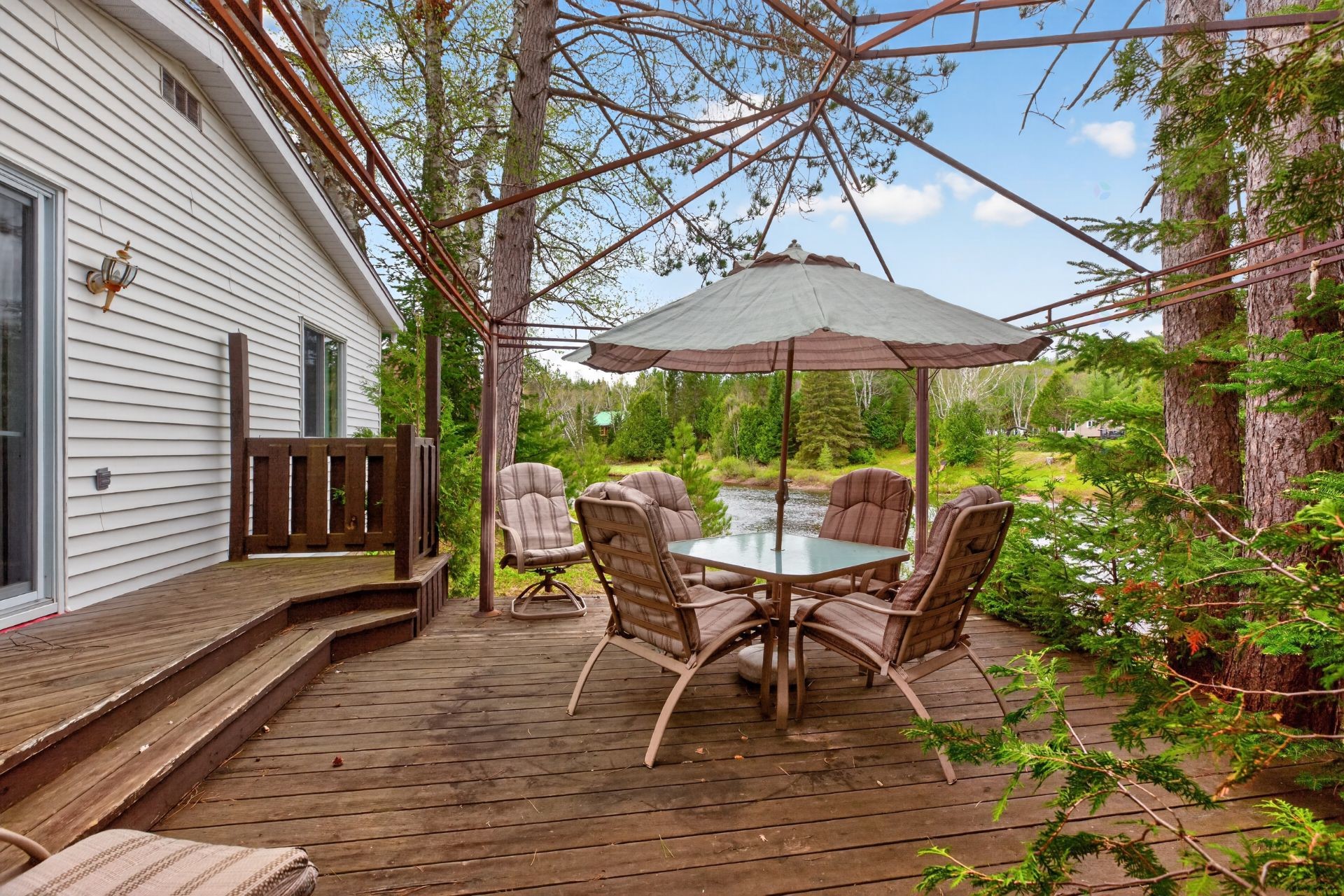 









2908


Ch. St-Come

,
Notre-Dame-de-la-Merci,




QC
J0T2A0

