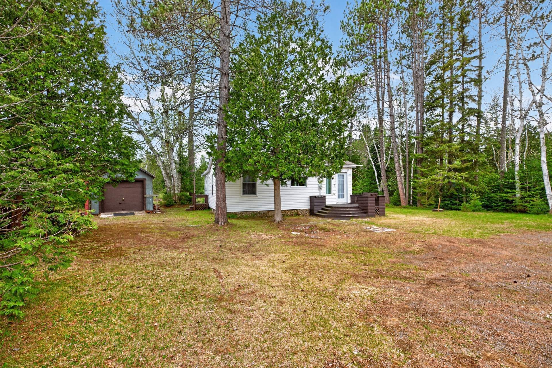 









2908


Ch. St-Come

,
Notre-Dame-de-la-Merci,




QC
J0T2A0


