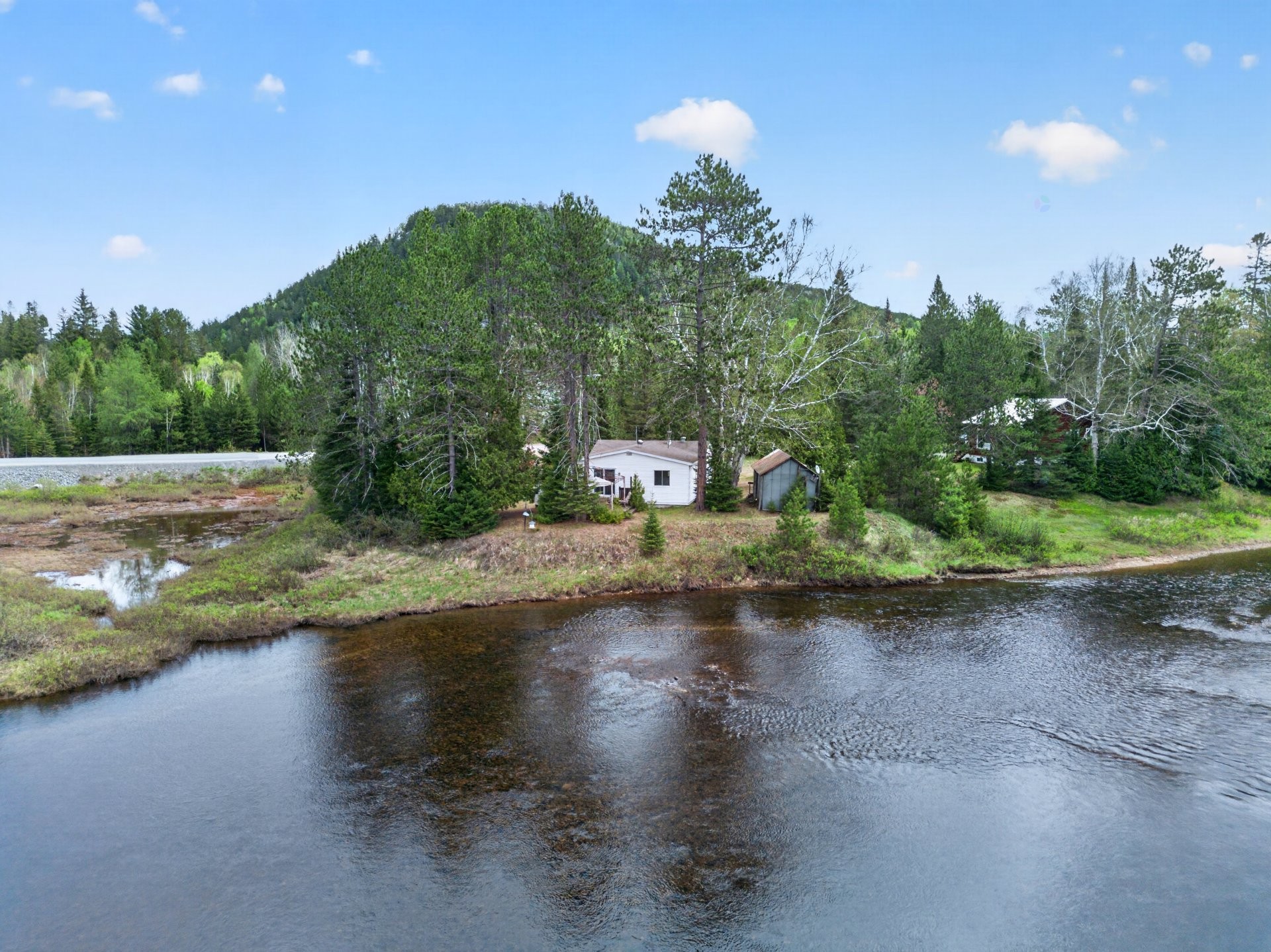 









2908


Ch. St-Come

,
Notre-Dame-de-la-Merci,




QC
J0T2A0

