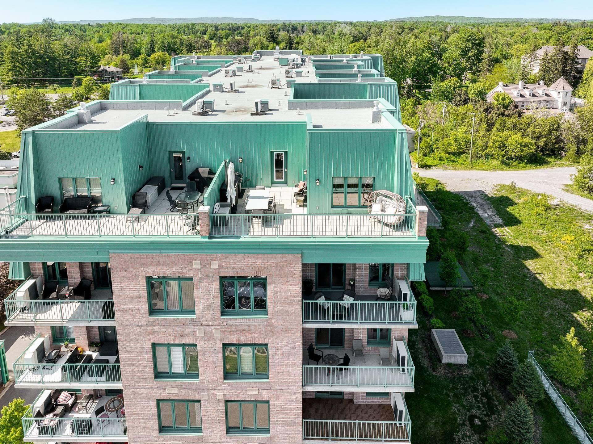 









1180


Ch. d'Aylmer

, 706,
Gatineau (Aylmer),




QC
J9H0G5


