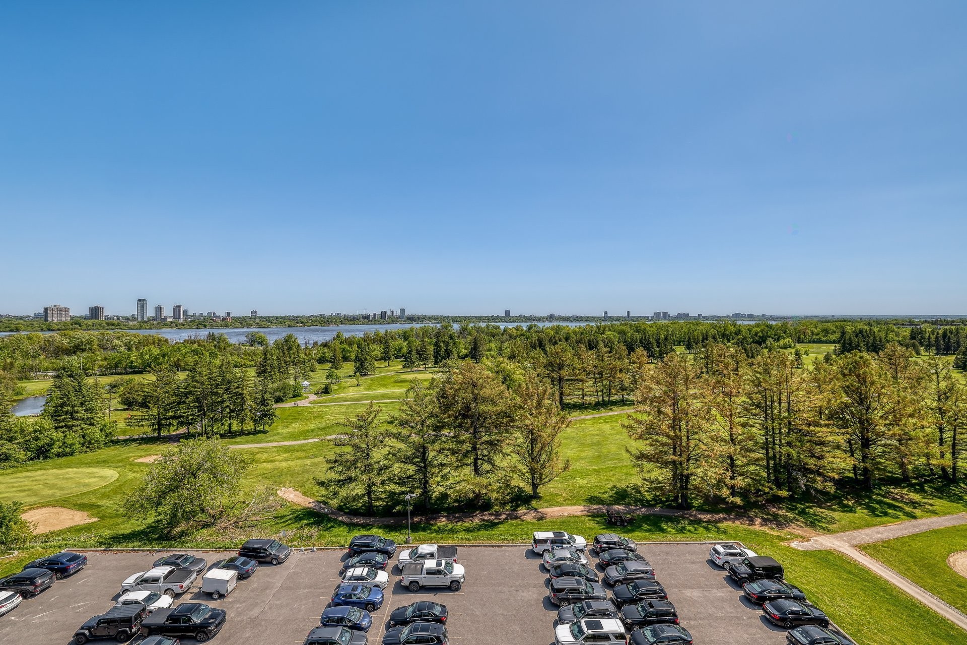 









1180


Ch. d'Aylmer

, 706,
Gatineau (Aylmer),




QC
J9H0G5

