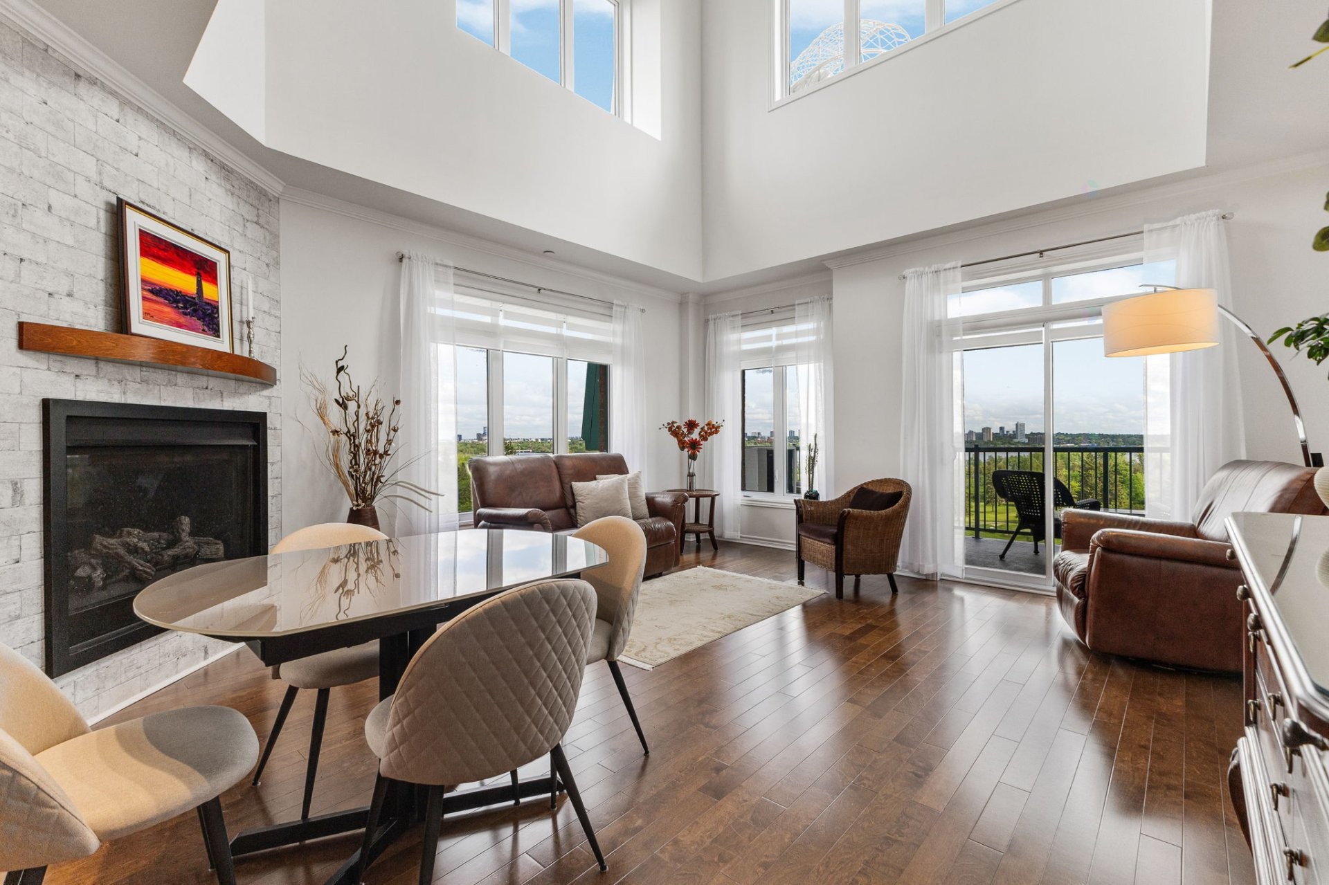 









1180


Ch. d'Aylmer

, 706,
Gatineau (Aylmer),




QC
J9H0G5

