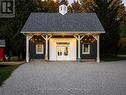 Coach House (30' x 25')