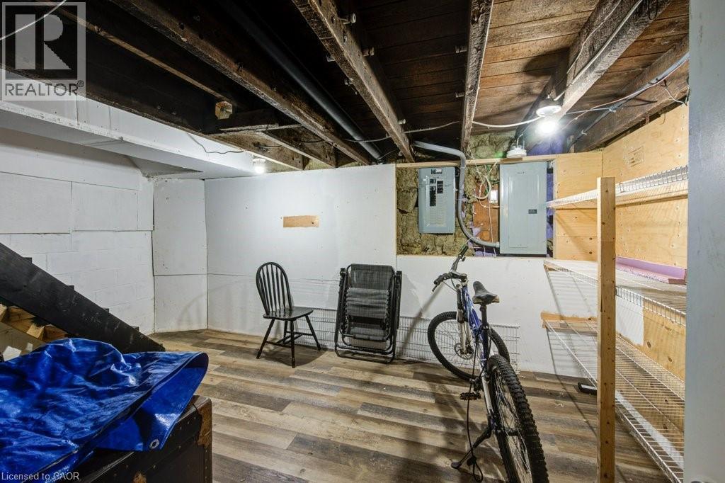 












83 OXFORD Street

,
Woodstock,




Ontario
N4S6A4

