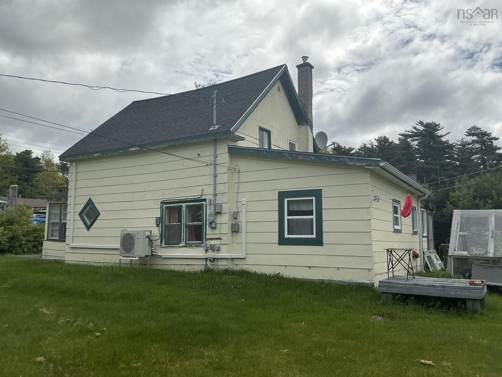 












102 Highway 8

,
Milton,




NS
B0J 1H0

