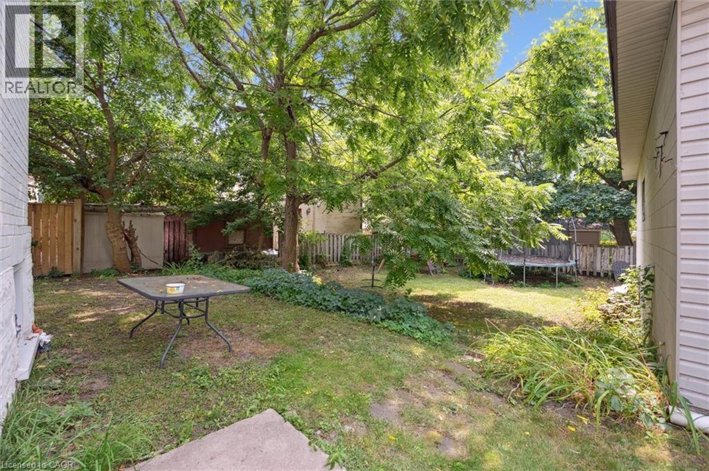 












133 JOSEPH Street

,
Kitchener,




Ontario
N2G1J5

