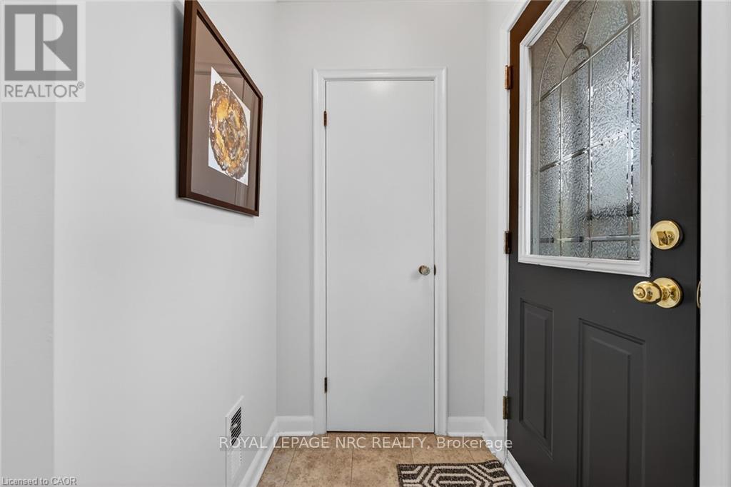 












7 CORAL DRIVE

,
St. Catharines,




Ontario
L2N3R4

