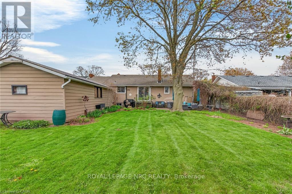












7 CORAL DRIVE

,
St. Catharines,




Ontario
L2N3R4

