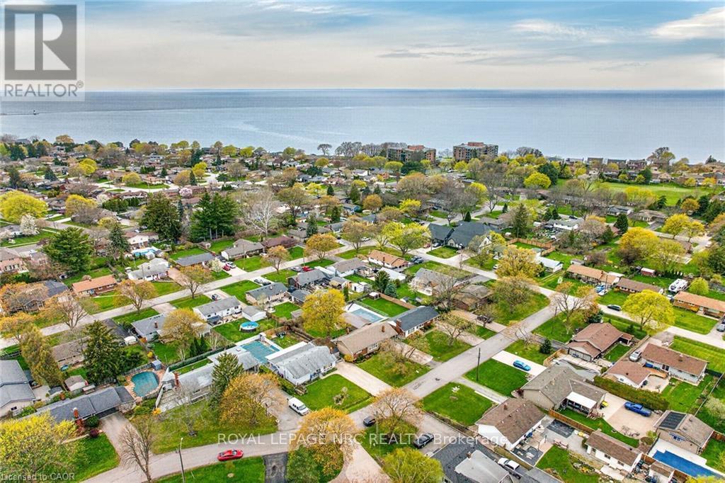 












7 CORAL DRIVE

,
St. Catharines,




Ontario
L2N3R4

