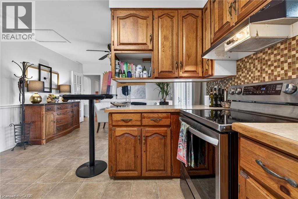 












7 CORAL Drive

,
St. Catharines,




Ontario
L2N3R4

