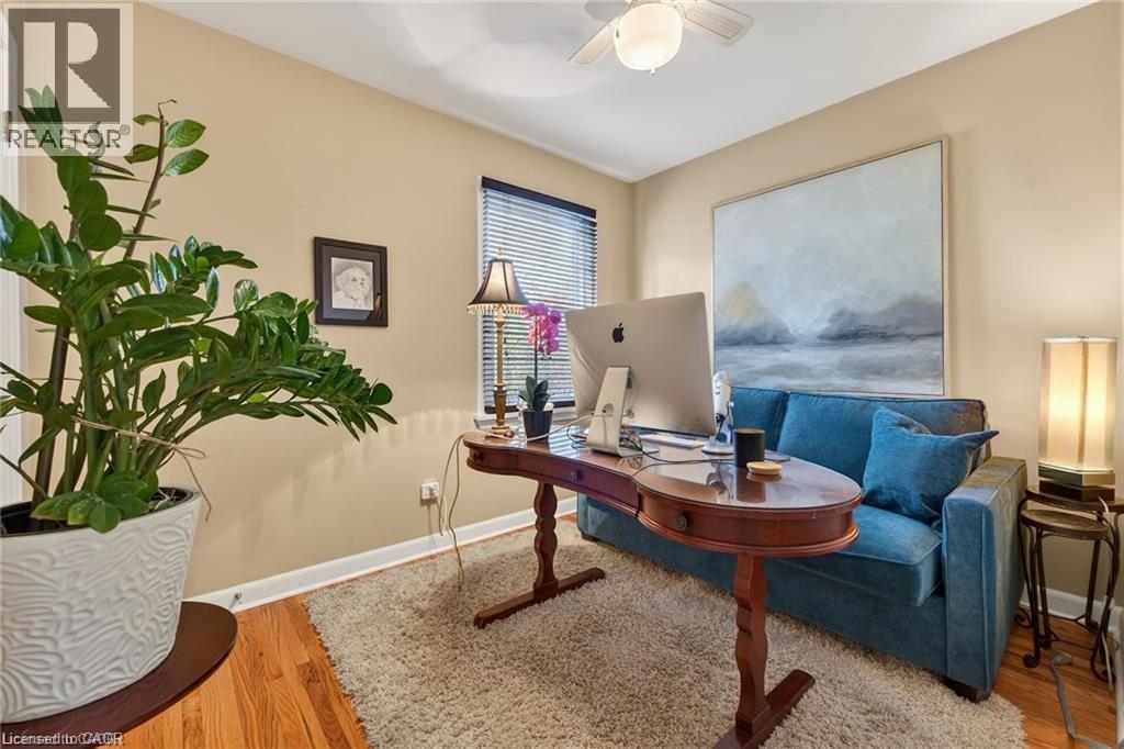 












7 CORAL Drive

,
St. Catharines,




Ontario
L2N3R4

