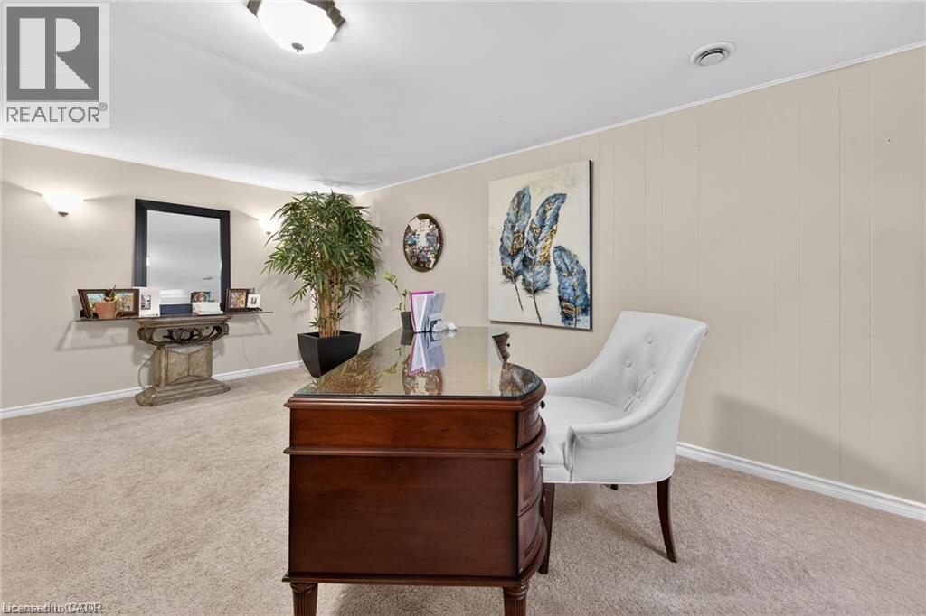 












7 CORAL Drive

,
St. Catharines,




Ontario
L2N3R4


