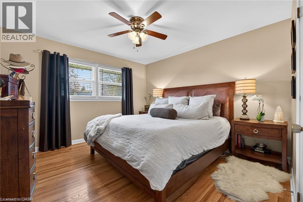 












7 CORAL Drive

,
St. Catharines,




Ontario
L2N3R4

