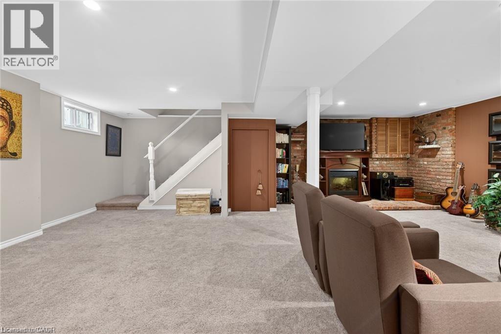 












7 CORAL Drive

,
St. Catharines,




Ontario
L2N3R4

