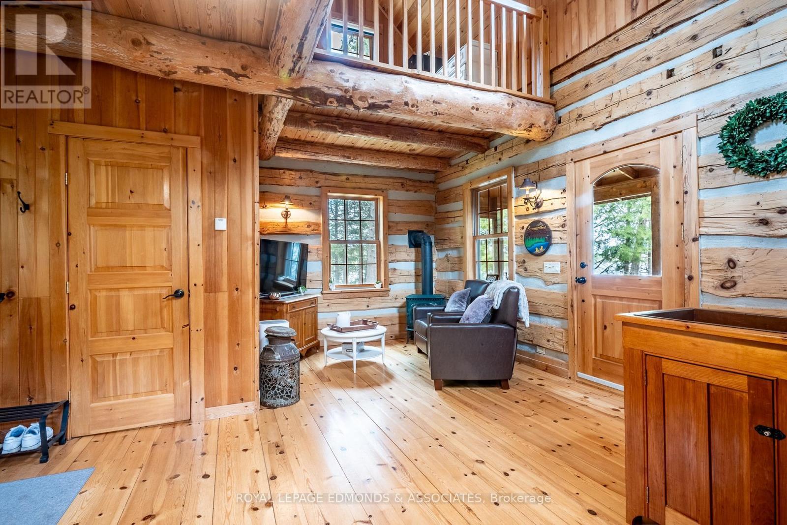 












135B BLESKI ROAD

,
Madawaska Valley,




Ontario
K0J1B0


