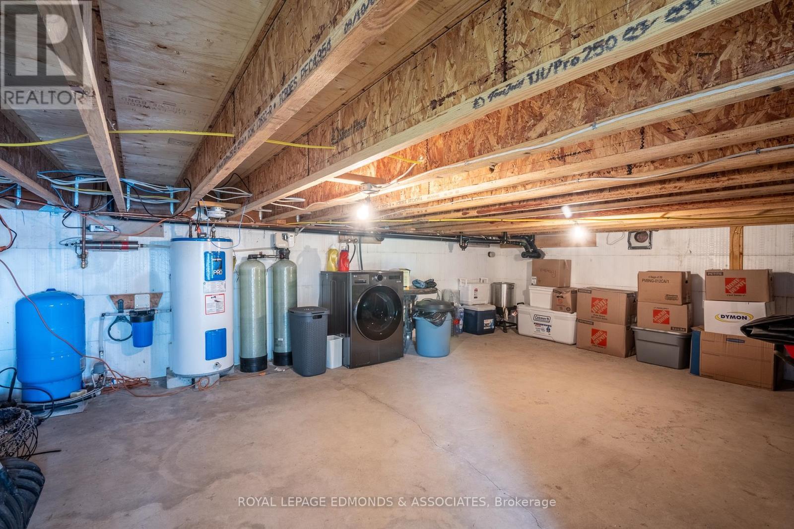 












135B BLESKI ROAD

,
Madawaska Valley,




Ontario
K0J1B0


