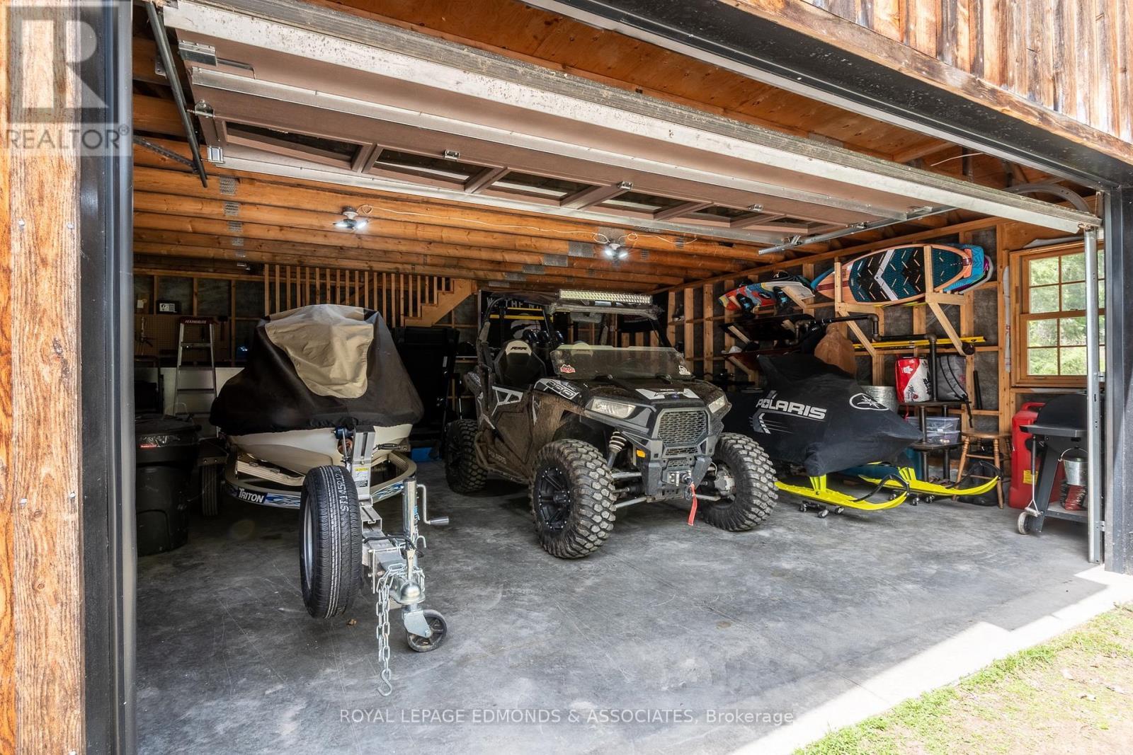 












135B BLESKI ROAD

,
Madawaska Valley,




Ontario
K0J1B0

