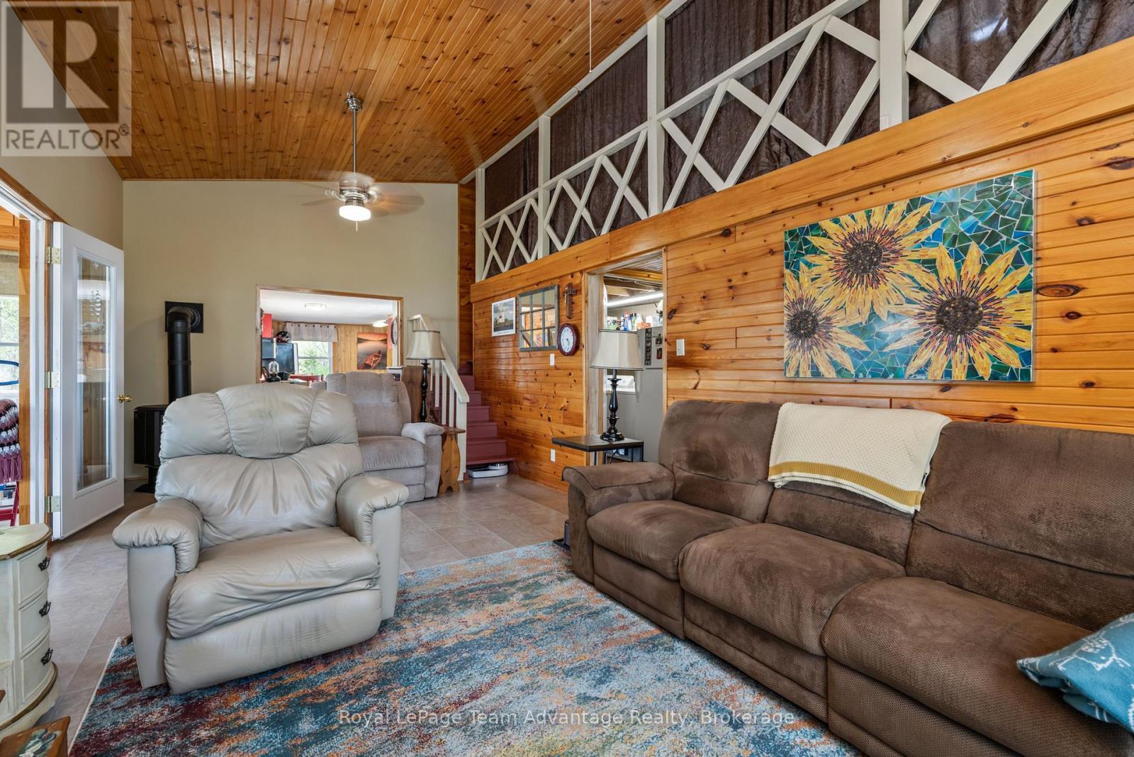 












2420 RIVERSIDE (BRITT) DRIVE

,
Parry Sound Remote Area (Henvey),




Ontario
P0G1A0

