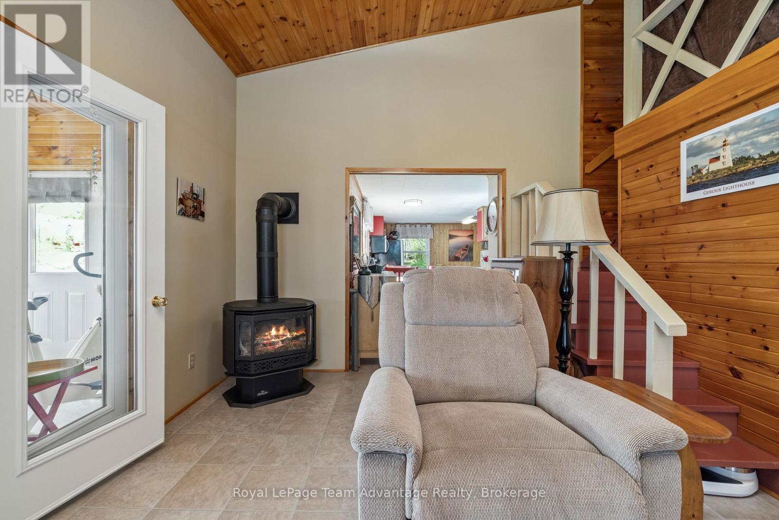 












2420 RIVERSIDE (BRITT) DRIVE

,
Parry Sound Remote Area (Henvey),




Ontario
P0G1A0

