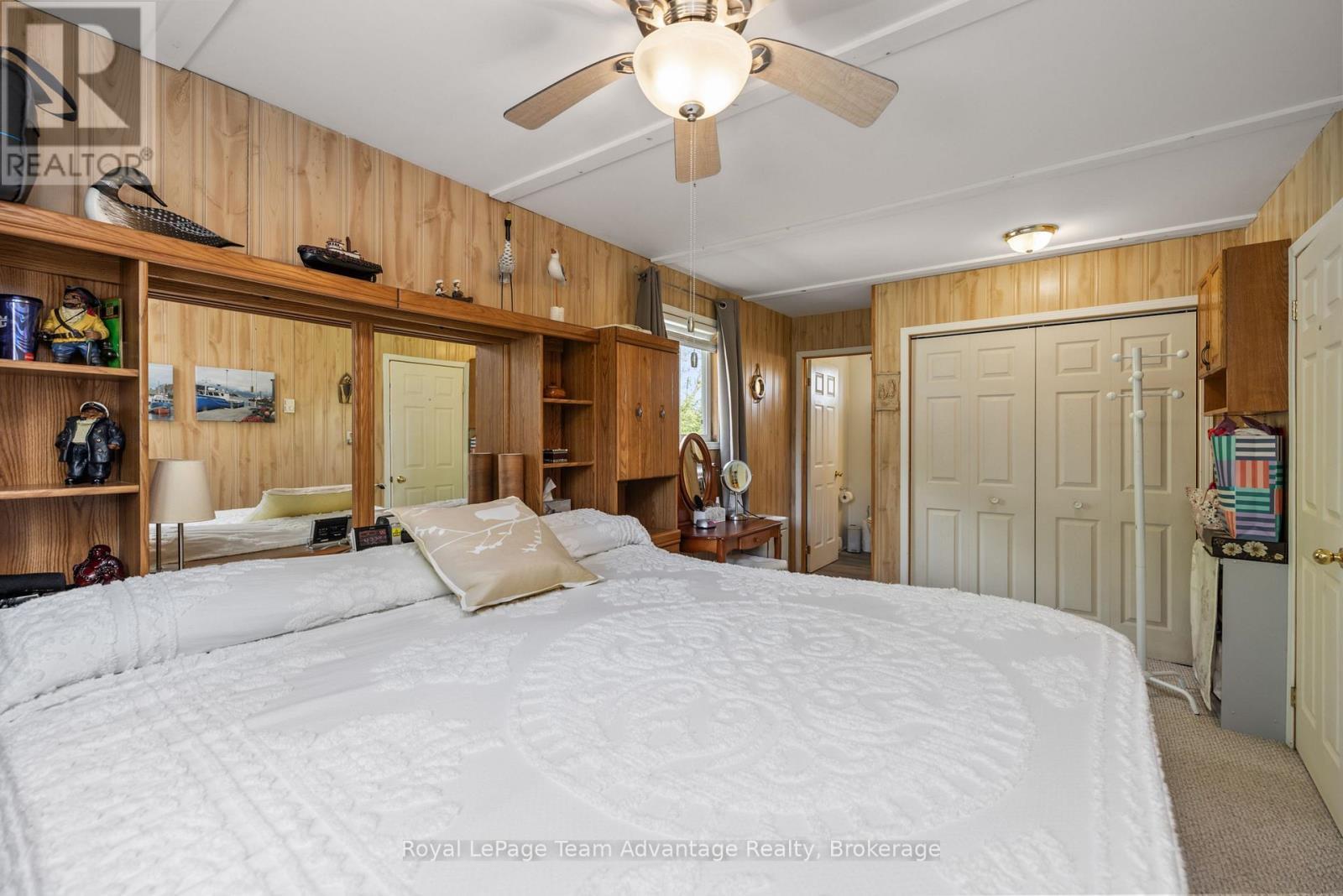 












2420 RIVERSIDE (BRITT) DRIVE

,
Parry Sound Remote Area (Henvey),




Ontario
P0G1A0

