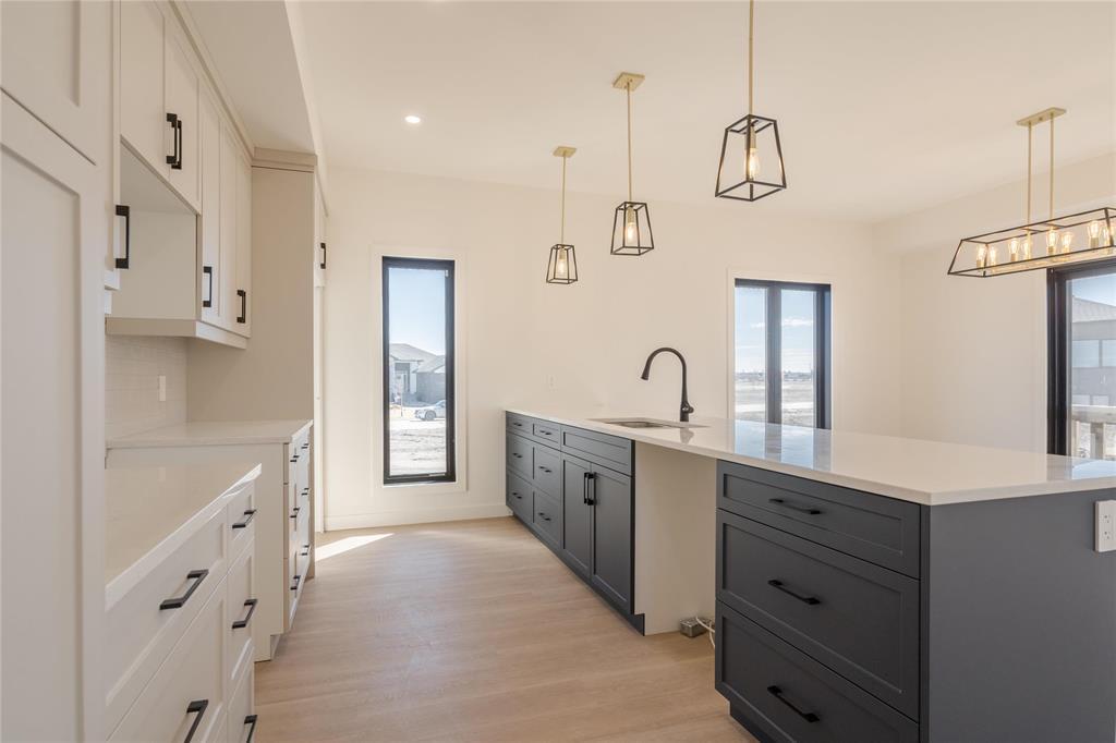 












5 Black Currant Crescent

,
Steinbach,




Manitoba
R5G1M5

