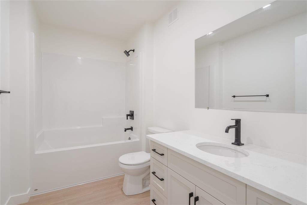 












5 Black Currant Crescent

,
Steinbach,




Manitoba
R5G1M5


