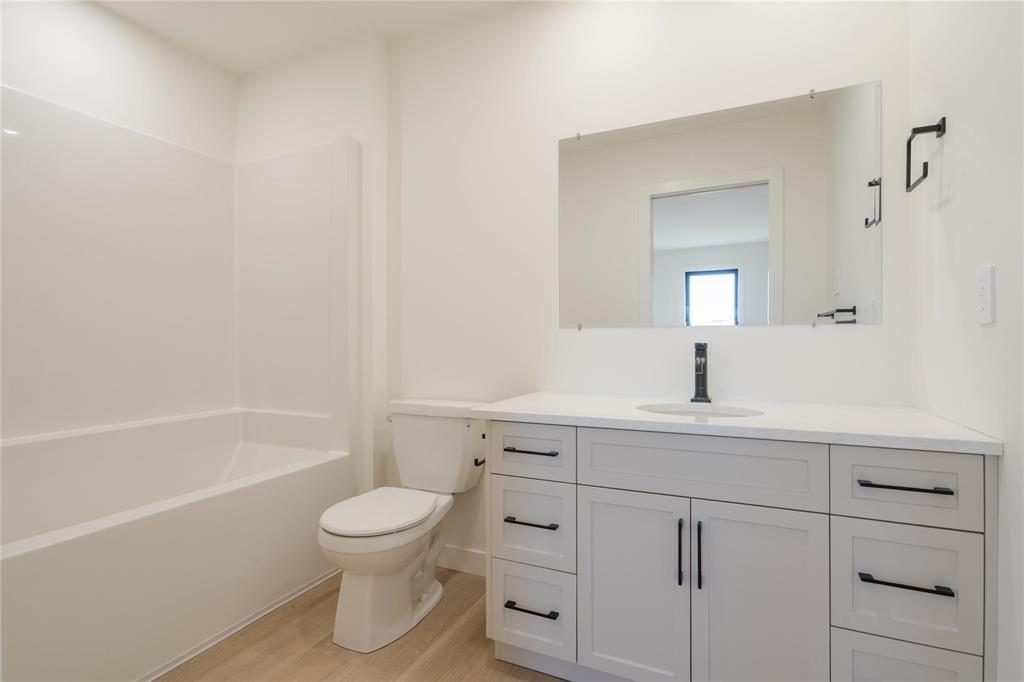 












5 Black Currant Crescent

,
Steinbach,




Manitoba
R5G1M5

