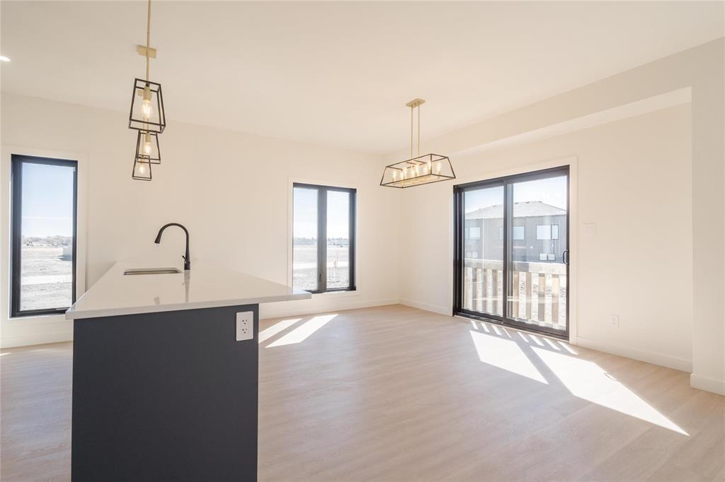












5 Black Currant Crescent

,
Steinbach,




Manitoba
R5G1M5

