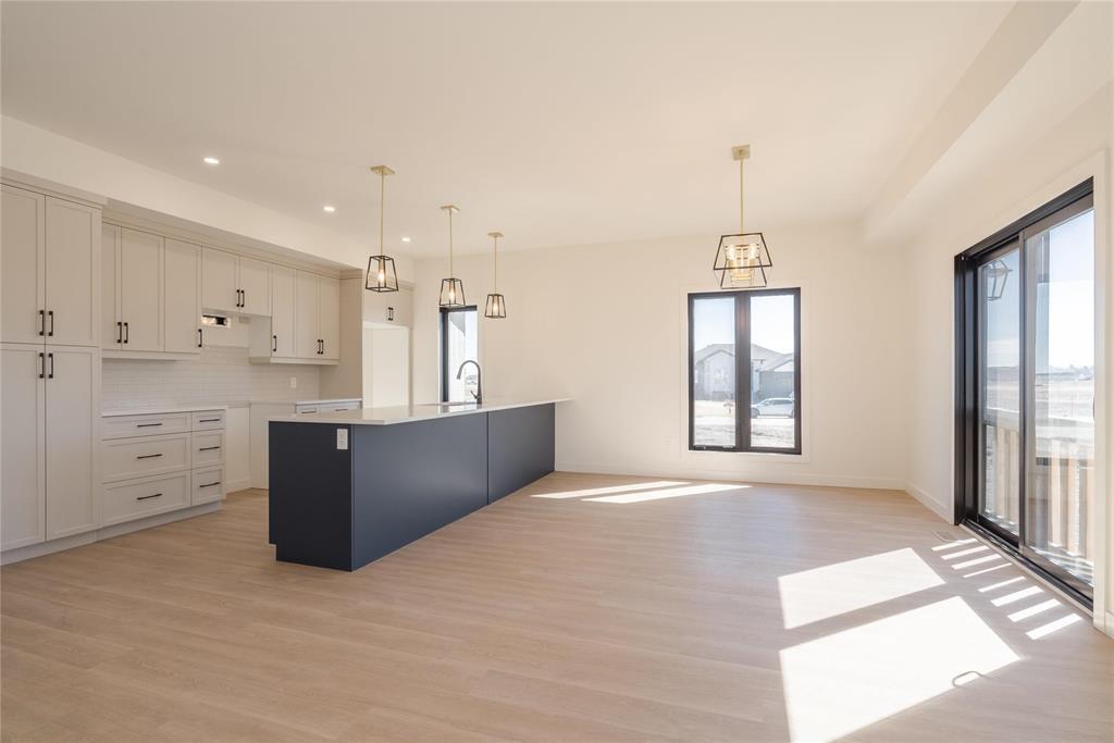 












5 Black Currant Crescent

,
Steinbach,




Manitoba
R5G1M5

